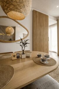 Intérieur de location courte durée à Nîmes aménagée pour accueillir des voyageurs