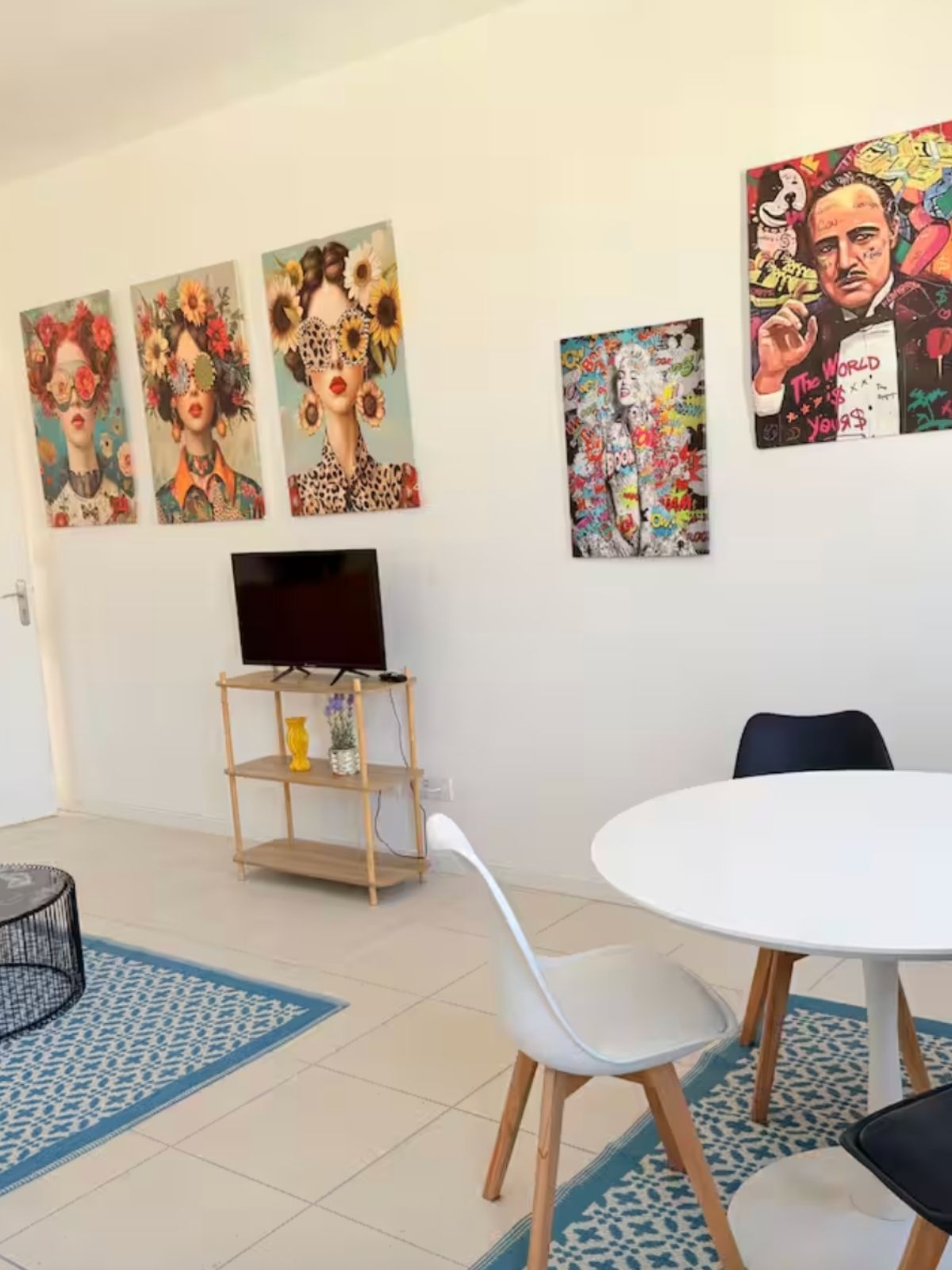 Nos appartements salon lumineux appartement T2 Nîmes centre